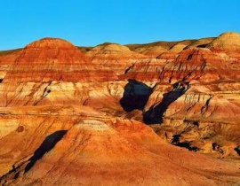 The Multicolor Gorge and the Multicolor City