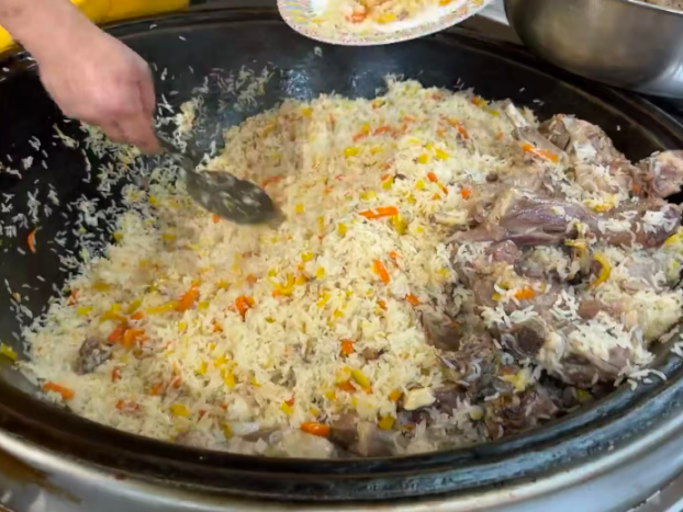 Xinjiang-pilaf-2.png